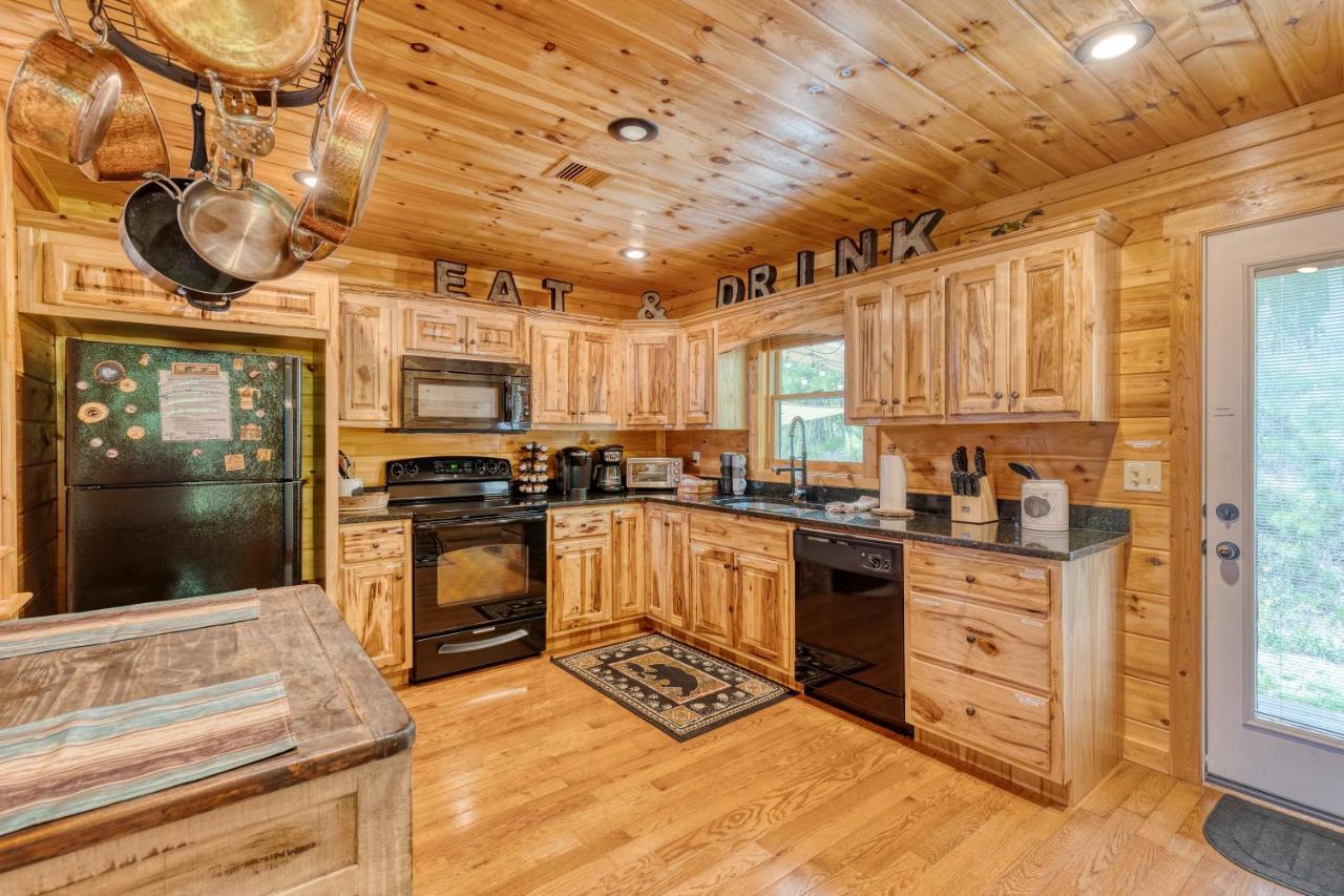 Trout N' About Your Blue Ridge Mountains Retreat, Hot Tub + Game Room! Ellijay Kültér fotó